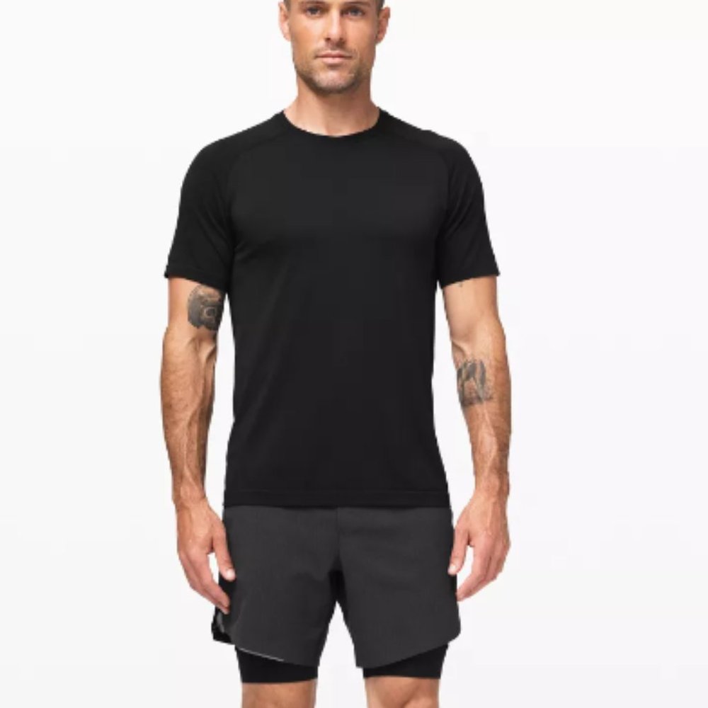 ***NWT Steady and Fast Short***